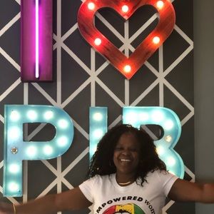 Meet your Posher, Nicole